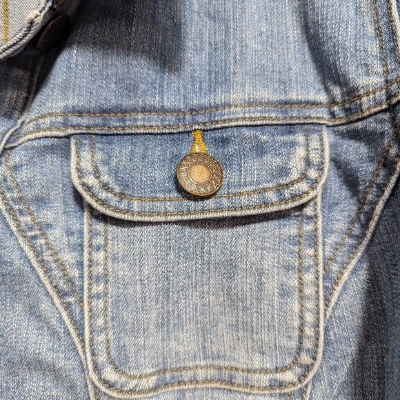 Women's Size L Jean Jacket - Picture 3 of 6